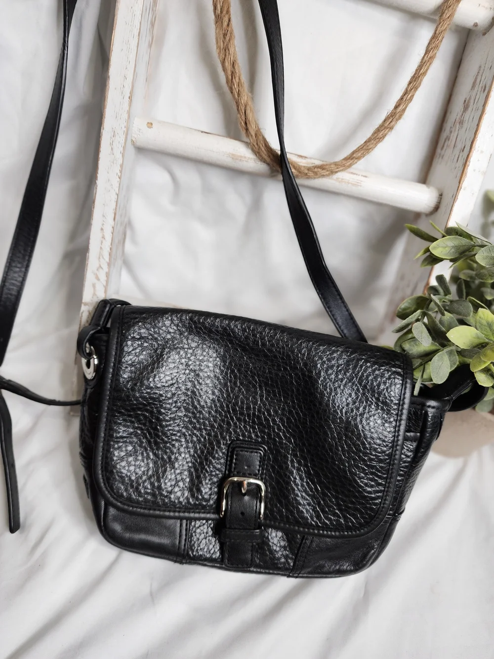 COACH Black Pebbled Leather Taylor Flap Crossbody Bag Shoulder Messenger F31664
